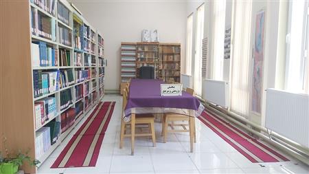 بخش پژوهش و مرجع